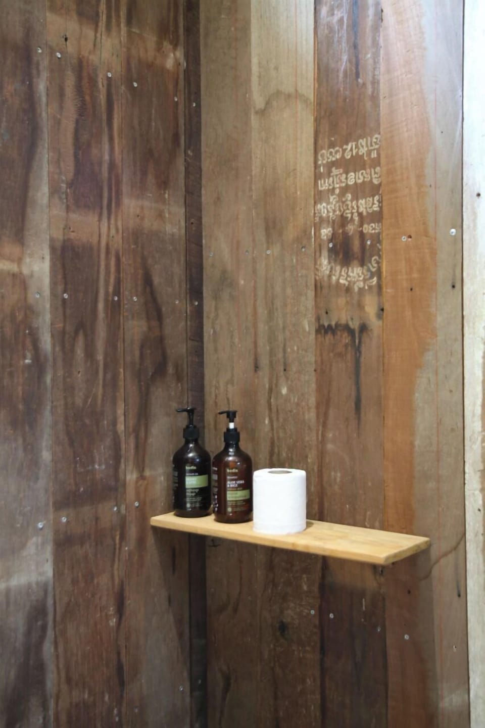 Comfort Double Room | Bathroom | Shower, slippers, towels, soap