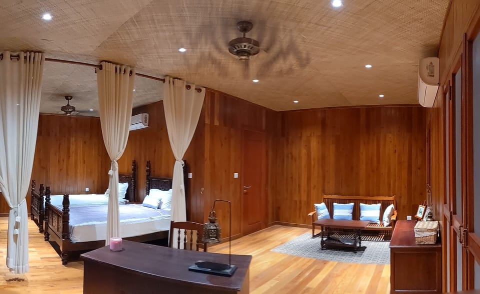 Premium bedding, pillowtop beds, minibar, in-room safe