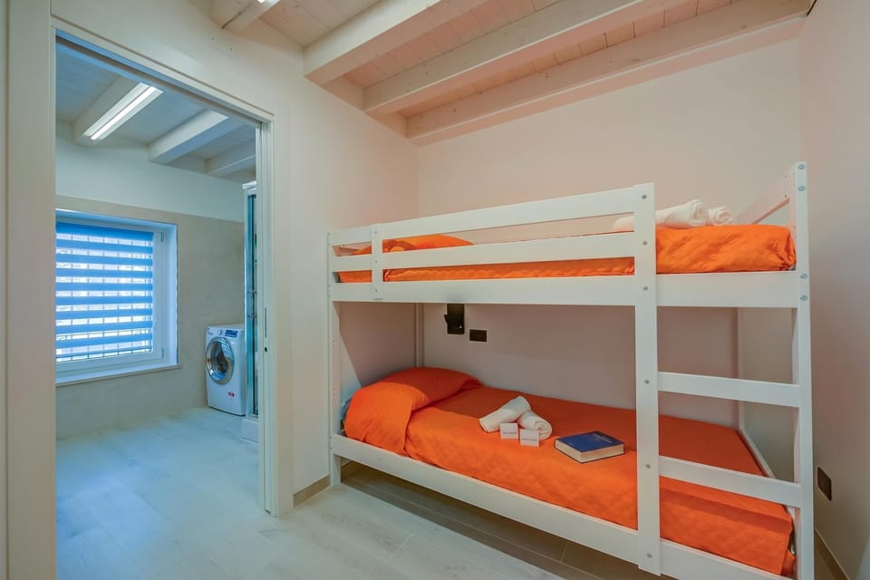Standard Apartment, 2 Bedrooms, Microwave (Tulipano Apt - Palazzo Palermo 1817) | 2 bedrooms, WiFi
