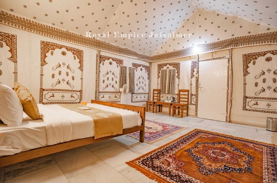 Luxury Tent | Premium bedding, desk, soundproofing, bed sheets