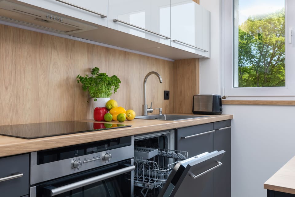 Superior Apartment | Private kitchen | Fridge, stovetop, dishwasher, coffee/tea maker
