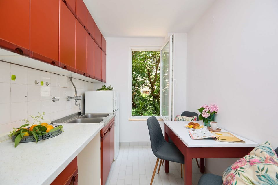 Apartment (2 Bedrooms) | Private kitchen | Toaster