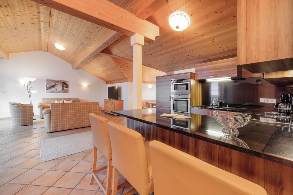 Panoramic Apartment, Mountain View | Living area