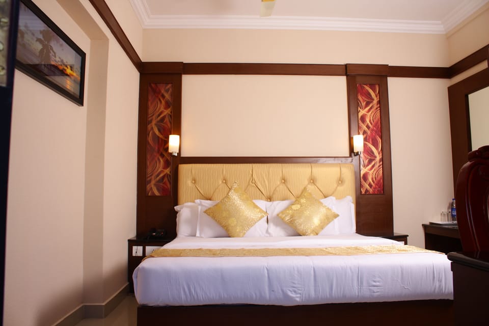 Standard Room | Blackout drapes, soundproofing, iron/ironing board, free WiFi