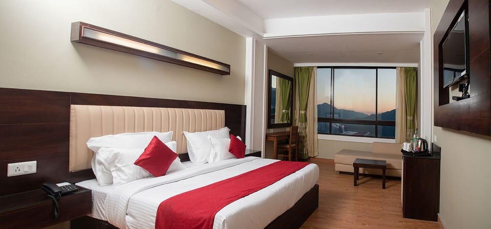 Deluxe Room | Premium bedding, memory foam beds, in-room safe, desk