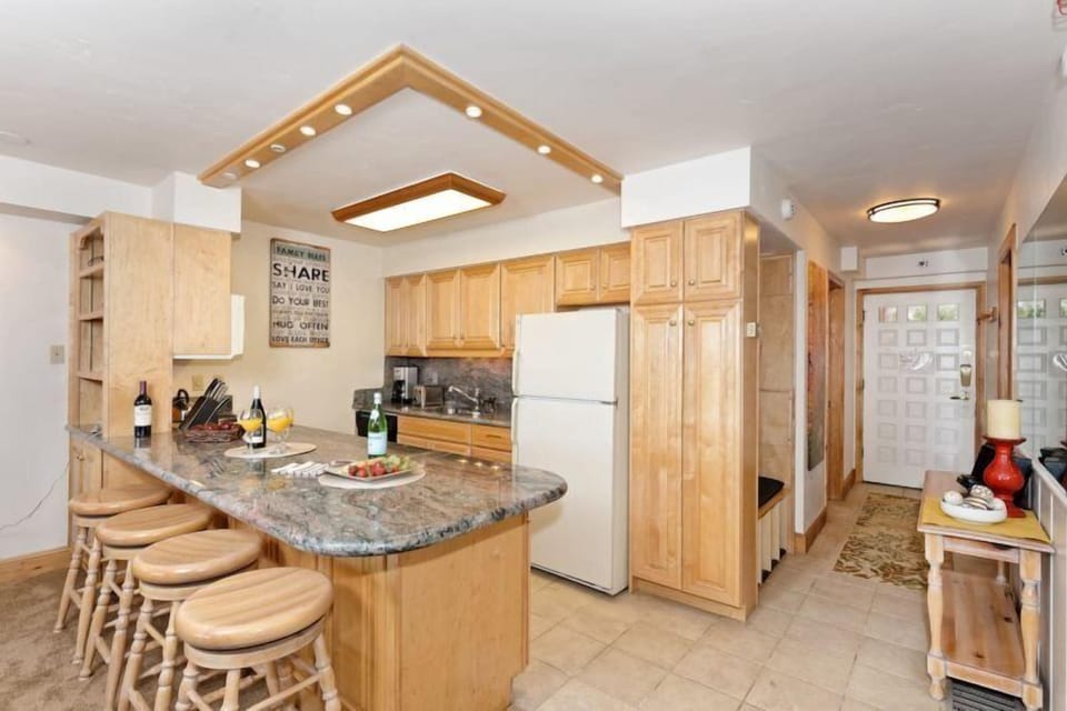 Condo (Snowmass Village 3 Bedroom Deluxe at ) | Private kitchen