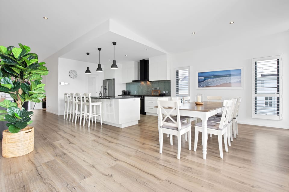 Deluxe House | Living area | Flat-screen TV