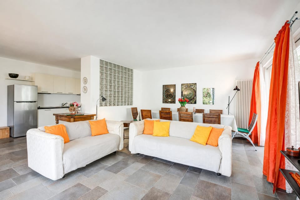 Family Villa, 3 Bedrooms, 2 Bathrooms, Lakeside (Villa Il Paradiso Di Gabri: Lake-View) | Living area | TV