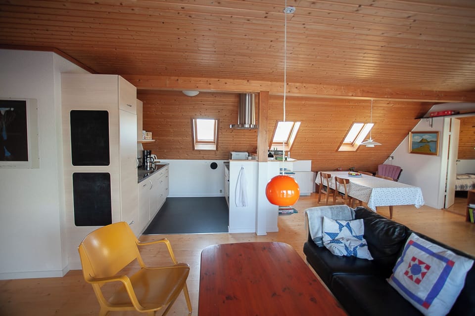 Apartment | Living area | 40-inch flat-screen TV with cable channels