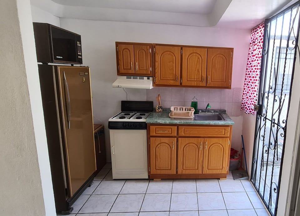 Full-size fridge, microwave, rice cooker, blender