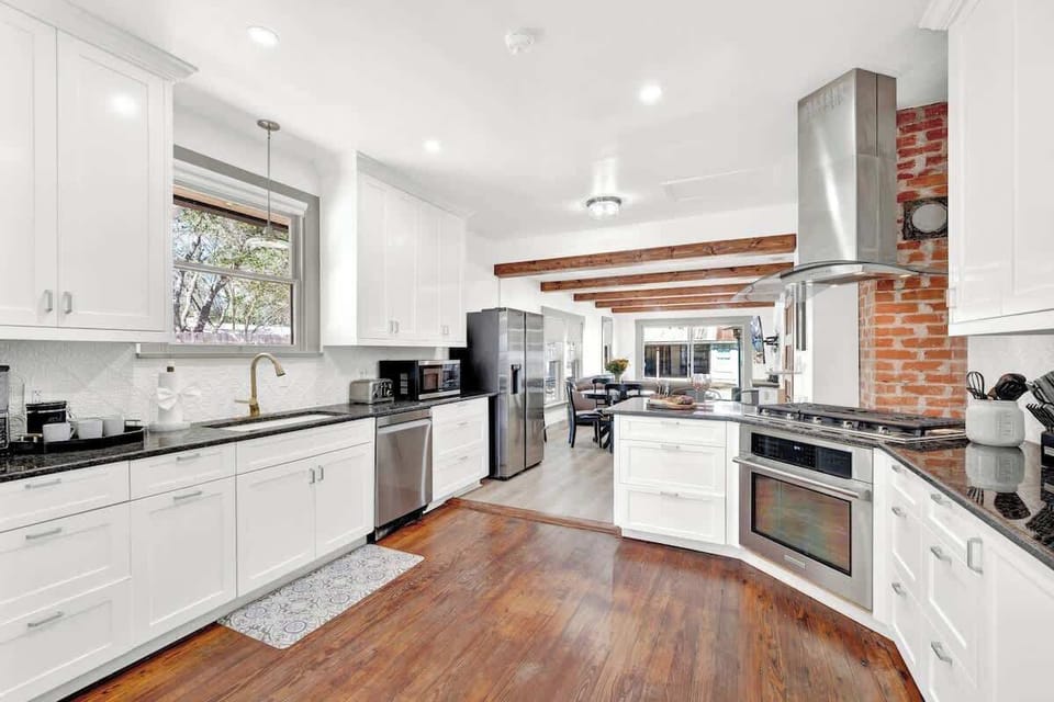 House, Multiple Beds, Pool Access, Pool View (106 East Nimitz) | Private kitchen | Coffee/tea maker, electric kettle