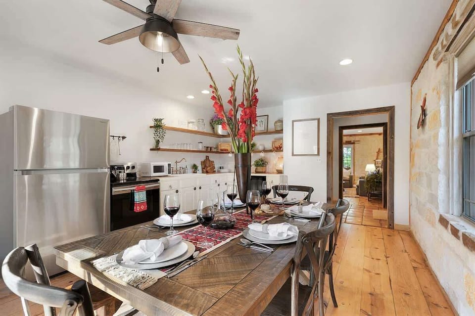 House, Multiple Beds, Hot Tub (3797 Grapecreek Rd) | Private kitchen | Coffee/tea maker, electric kettle