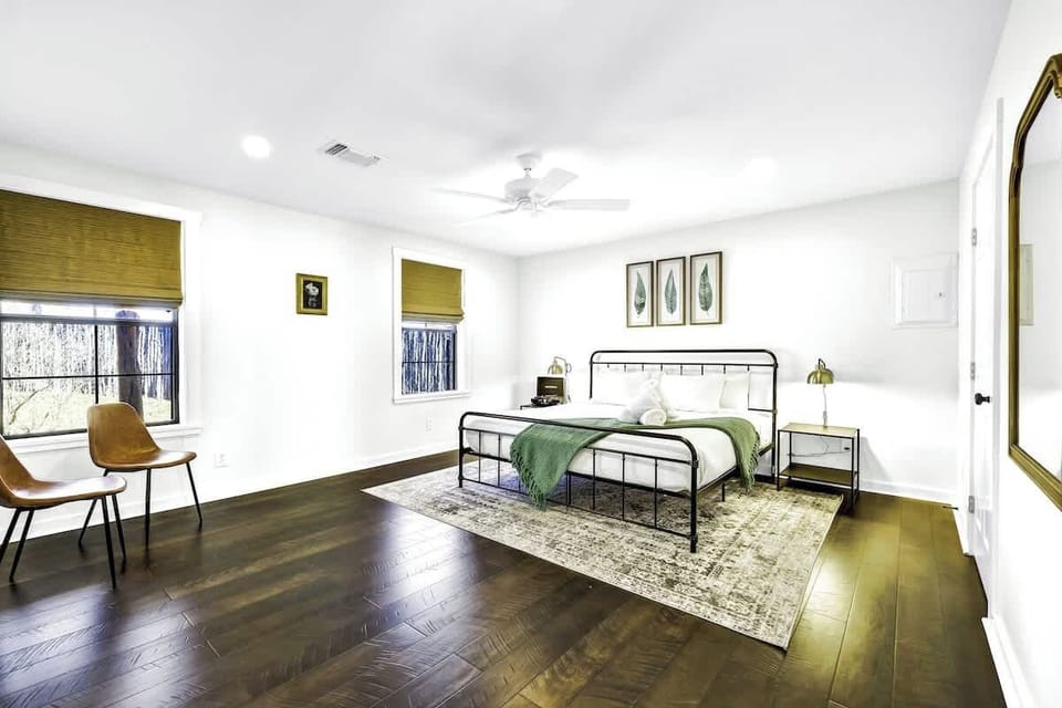 Cottage, Multiple Beds, Hot Tub (496 Ranch 1631- Way) | 2 bedrooms, individually decorated, individually furnished, bed sheets