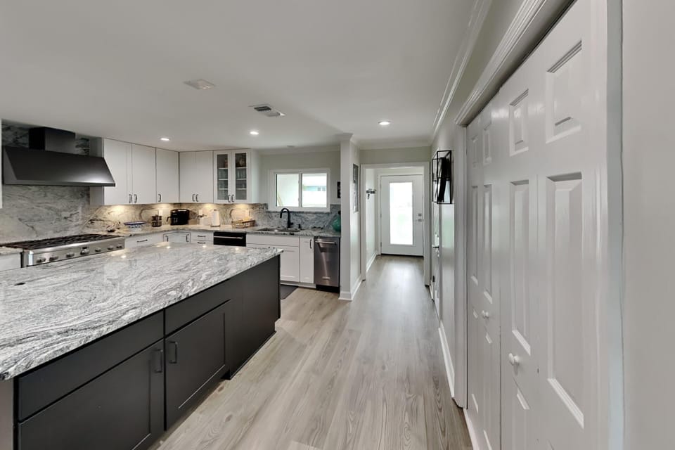 House, Multiple Beds, Balcony, Beach View | Private kitchen | Fridge, microwave, oven, stovetop