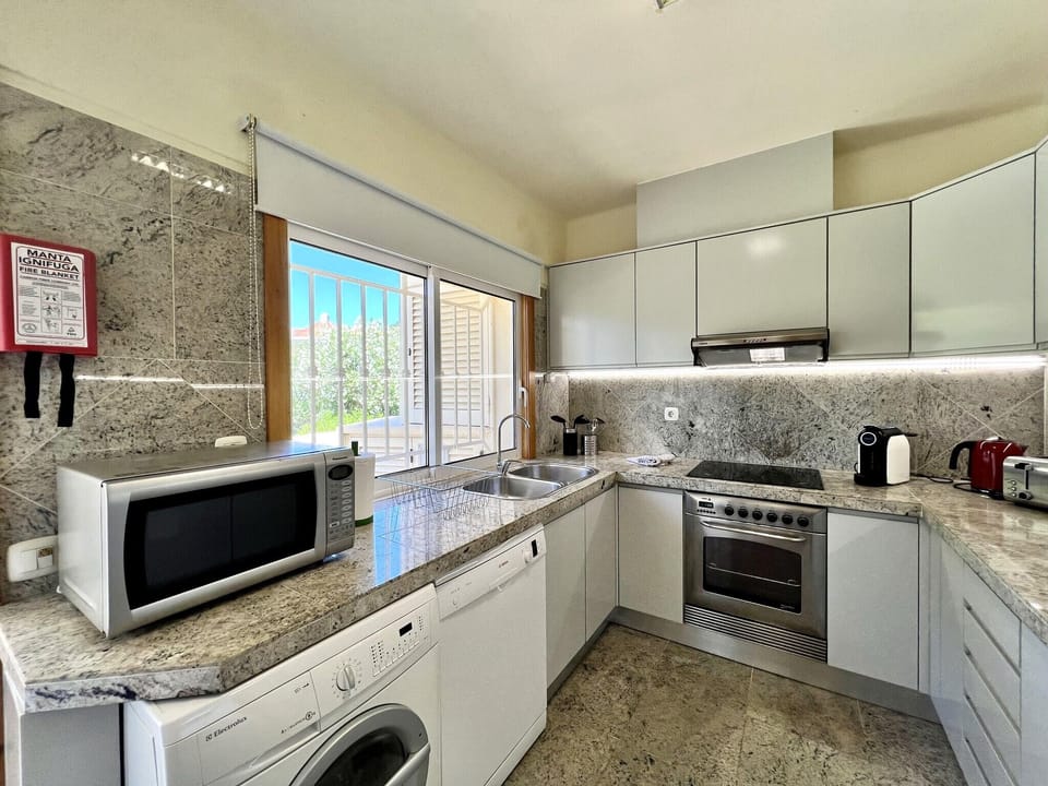 Villa, 4 Bedrooms, Private Pool | Private kitchen | Coffee/tea maker, microwave, oven, dishwasher