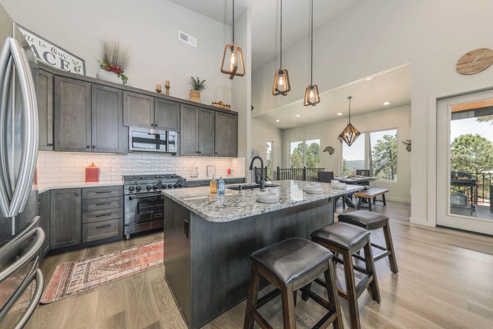 House (5 Bedrooms) | Property amenity