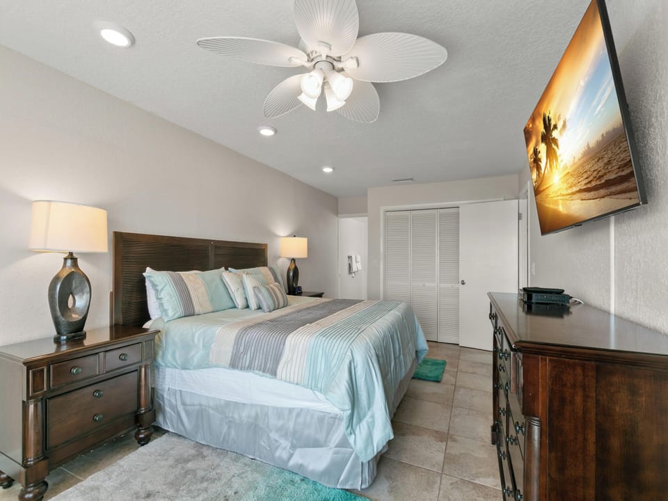 Condo (2 Bedrooms) | Property amenity