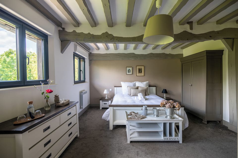 Junior Suite | Premium bedding, individually decorated, individually furnished, desk