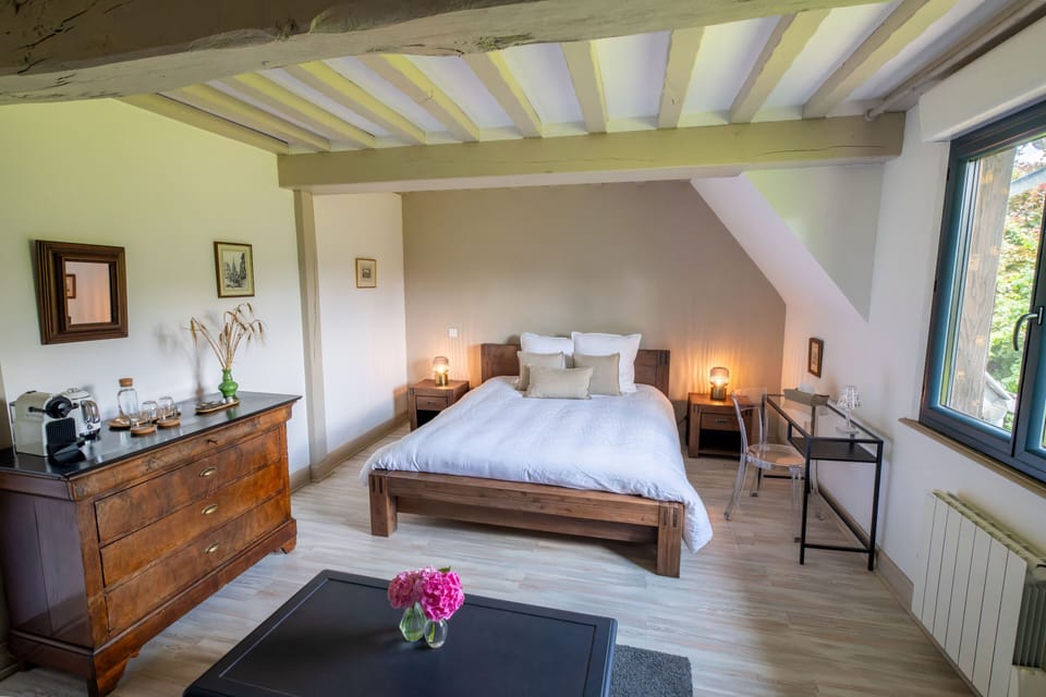 Deluxe Triple Room, Multiple Beds, Jetted Tub, Lake View | Premium bedding, individually decorated, individually furnished, desk