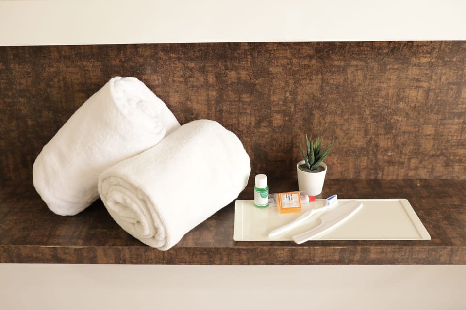 Bathroom amenities