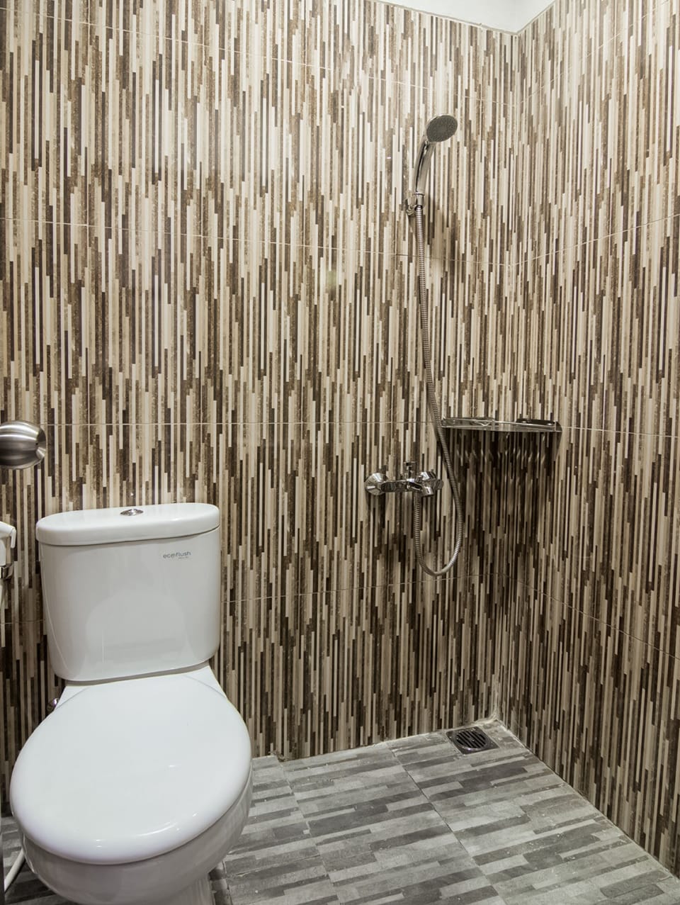 Shower, towels