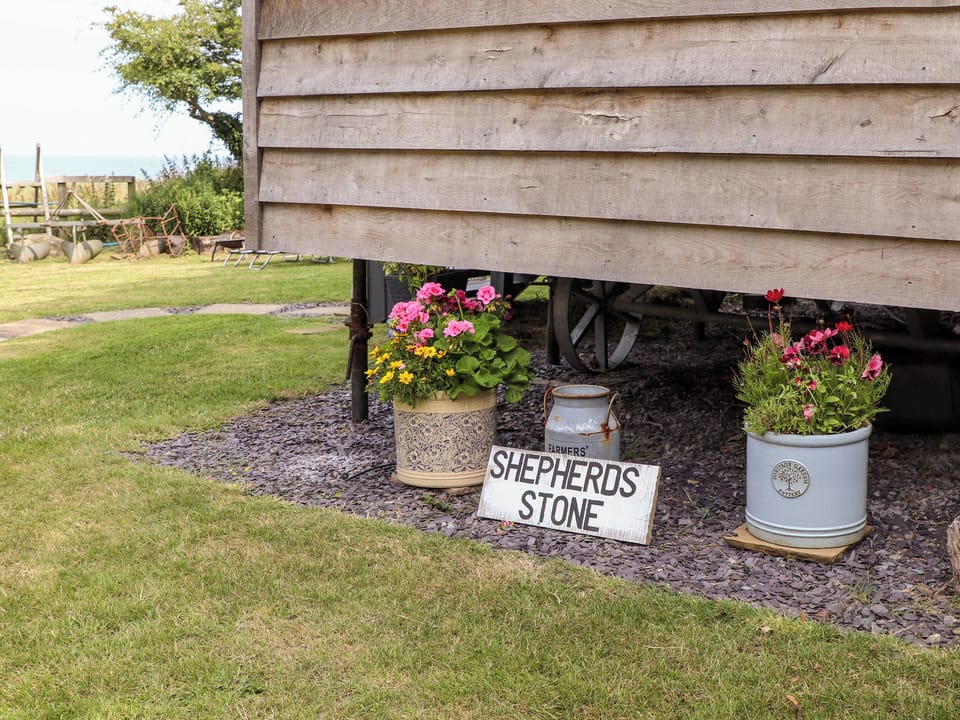 Cottage | Property grounds