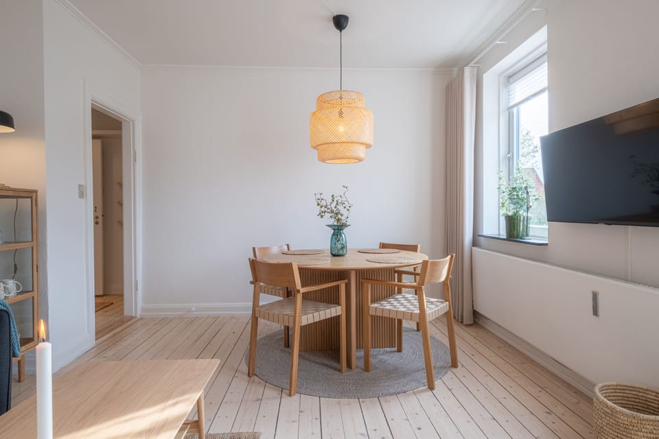 Apartment | Dining