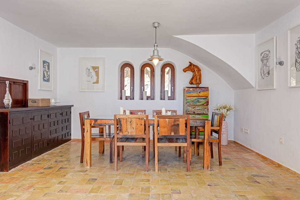 Villa | Dining room
