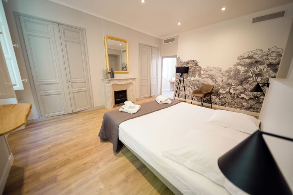 Classic Double Room | Blackout drapes, soundproofing, iron/ironing board, WiFi (free)