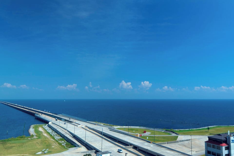 Premium bedding, down comforters, pillowtop beds, in-room safe