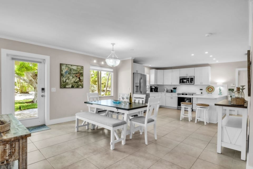 House, 3 Bedrooms | Dining