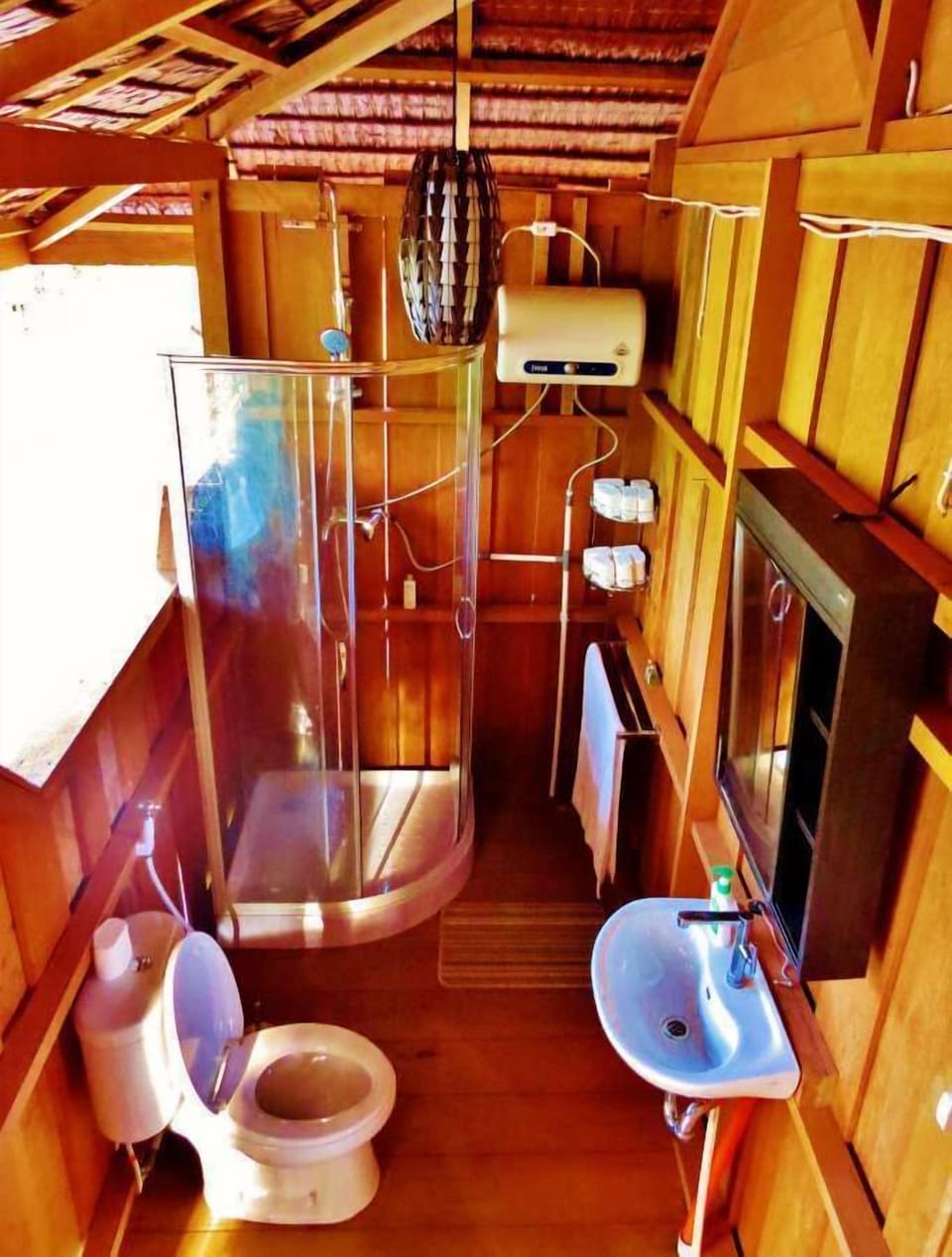 Shower, towels