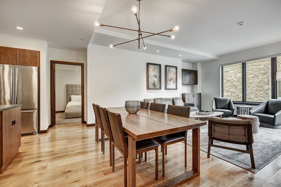 Condo, 2 Bedrooms | Dining