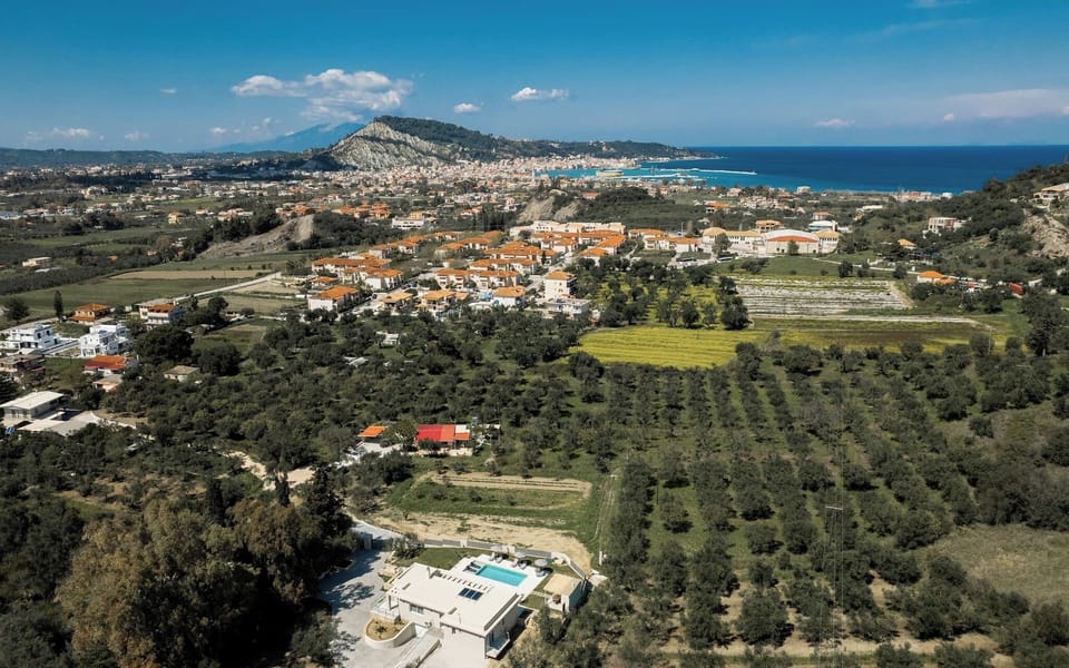 Villa, 3 Bedrooms, Terrace, Garden View | Aerial view