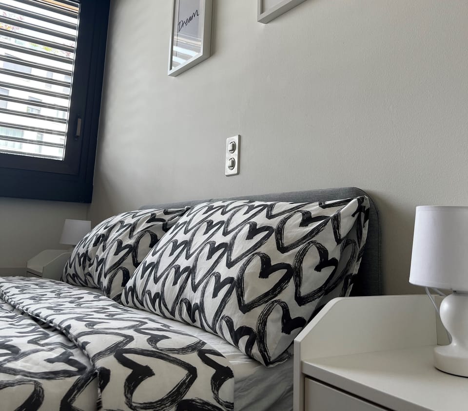 Apartment, 2 Bedrooms, Balcony, Lake View | 2 bedrooms