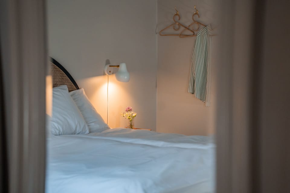 Standard Double Room with Shared Bathroom | Hypo-allergenic bedding, iron/ironing board, free WiFi