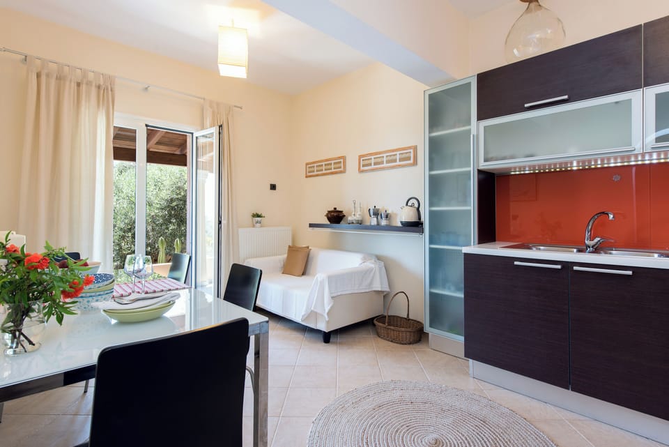 House, 2 Bedrooms, Sea View | Private kitchen | Fridge, oven, stovetop, coffee/tea maker