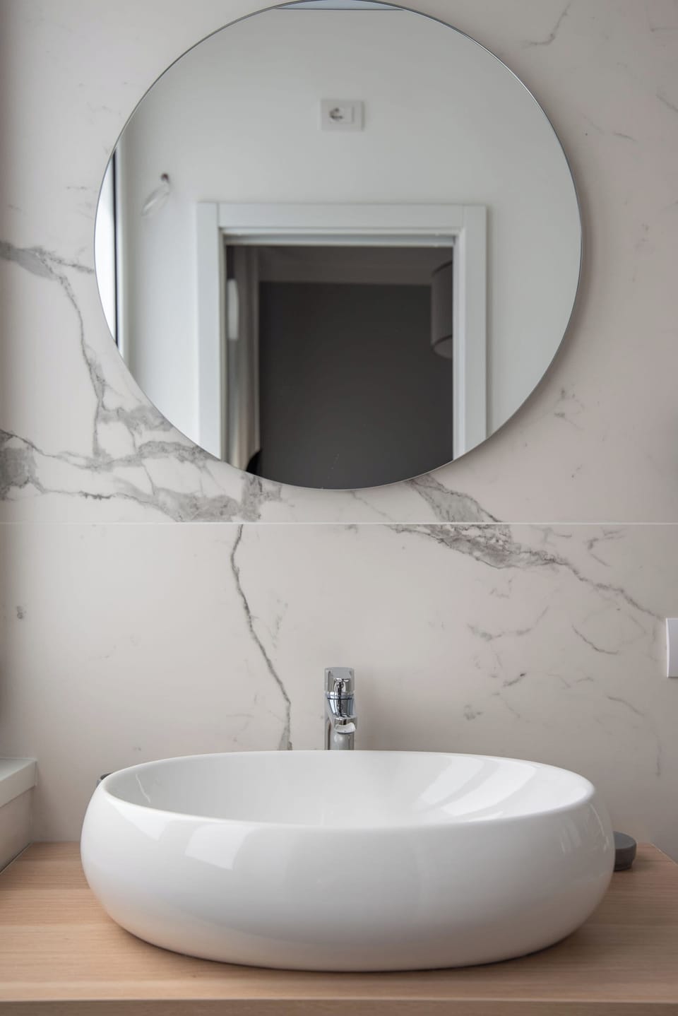 Comfort Double or Twin Room, Courtyard View | Bathroom | Shower, rainfall showerhead, hair dryer, bidet