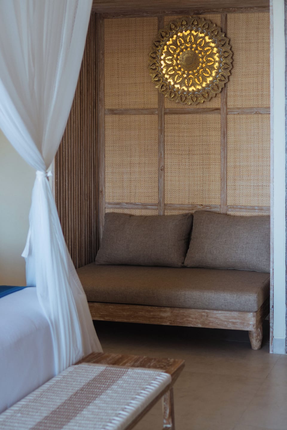 Blackout drapes, free WiFi, bed sheets