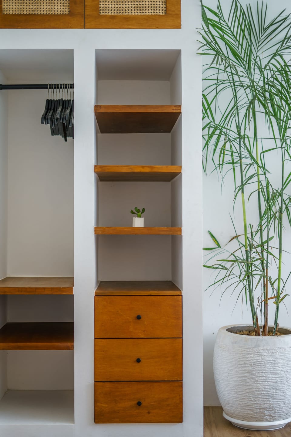 Luxury Villa | Wardrobe
