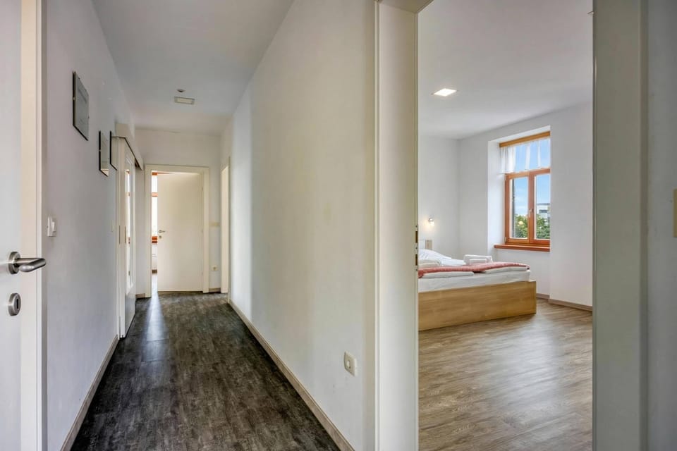 Family Apartment, 3 Bedrooms, Balcony, Mountainside (Villa Roma Portorose - 3 Balcony) | Interior