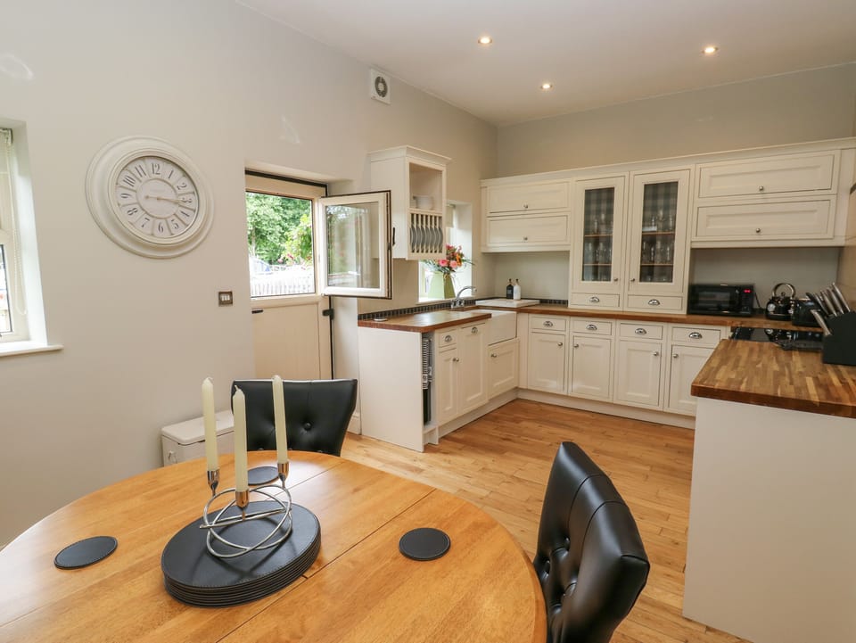 Fridge, dishwasher, electric kettle, toaster