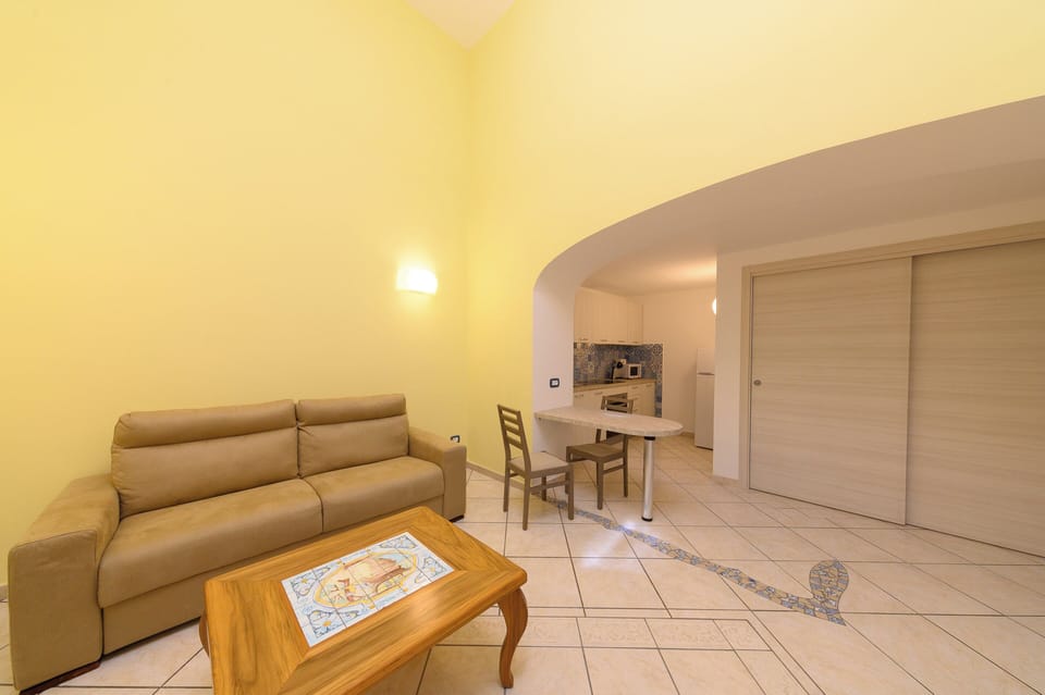 Superior Studio Suite, Terrace | Minibar, in-room safe, desk, blackout drapes