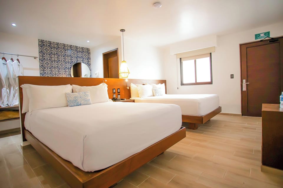 Comfort Suite | 1 bedroom, premium bedding, minibar, in-room safe
