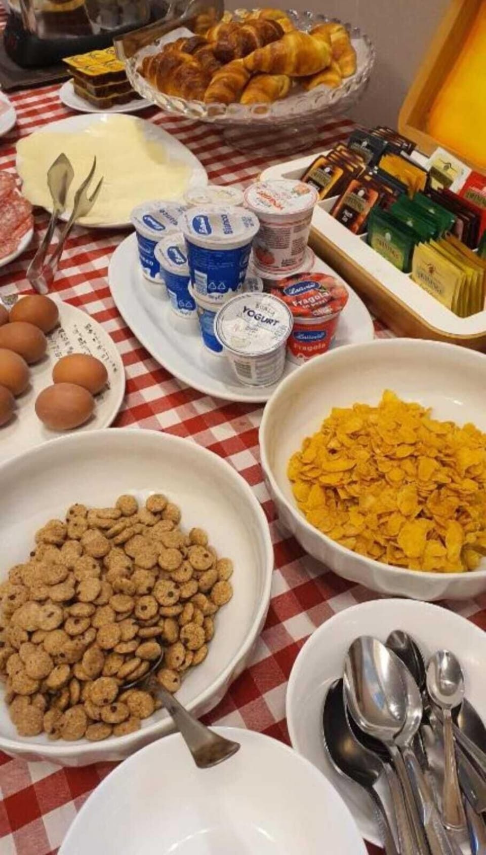 Breakfast buffet