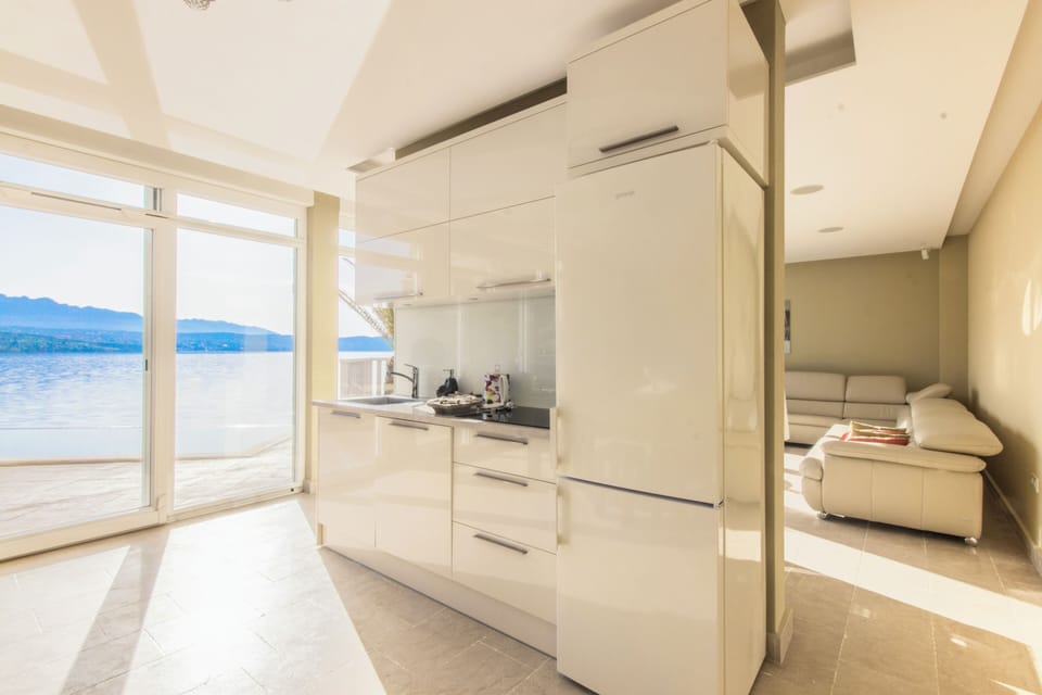 Villa, 4 Bedrooms, Accessible, Smoking | Private kitchen