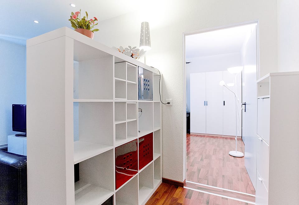 Comfort Apartment, 1 Bedroom | Individually furnished, iron/ironing board, cribs/infant beds