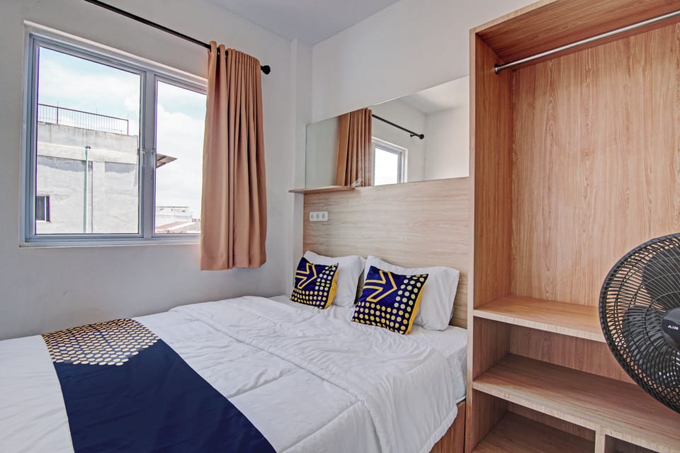 Economy Double Room | Desk, laptop workspace, free WiFi, bed sheets