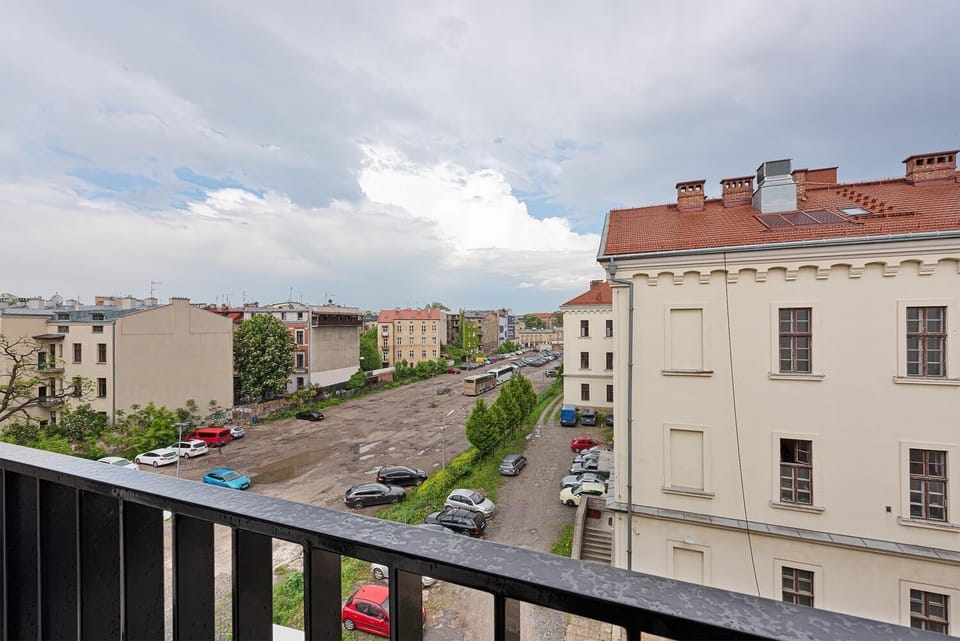 Basic Apartment | Terrace/patio