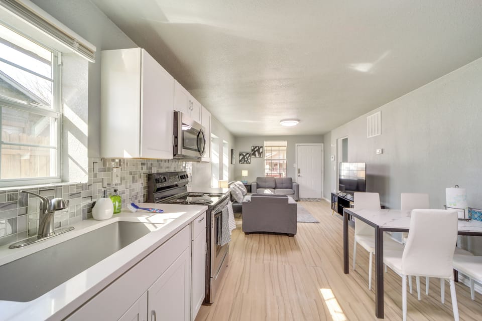 House (2 Bedrooms) | Interior